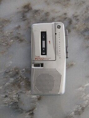 Vintage GE 3-5383 AVR Microcassette Voice Recorder - Tested & Working Unit Only